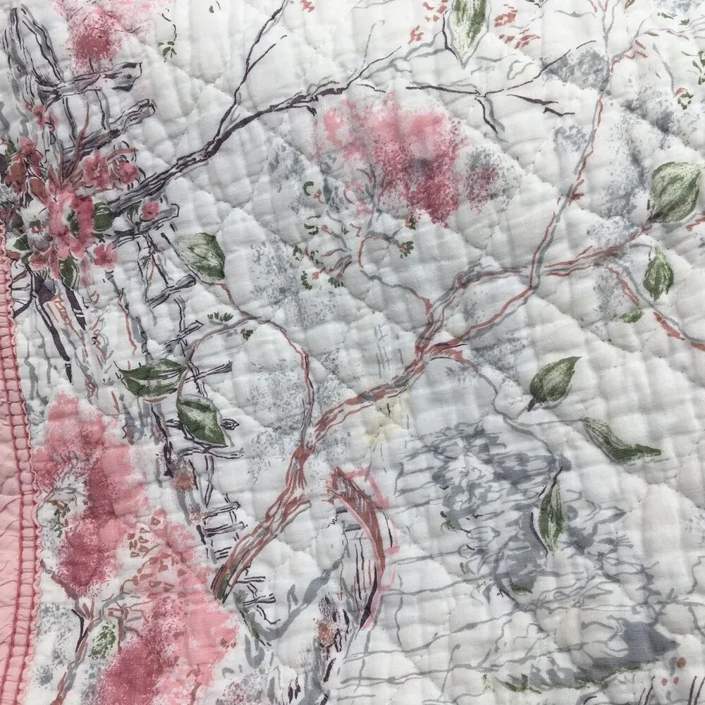 Vtg Pink White Floral Quilted Bedspread Coverlet Cottagecore 75x77” READ Distres